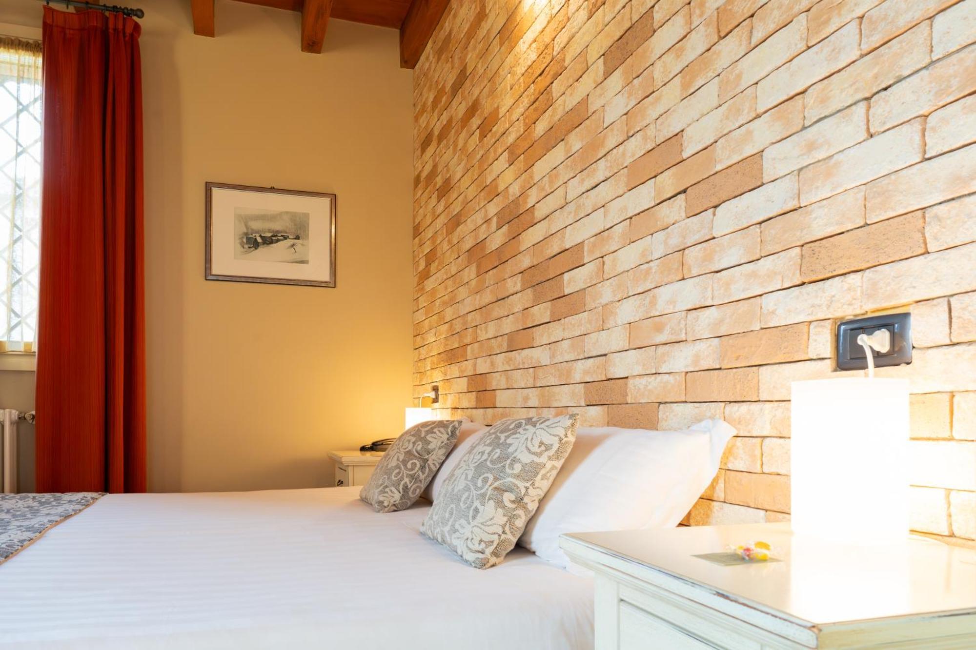 Agriturismo La Razza レッジョ・エミリア エクステリア 写真