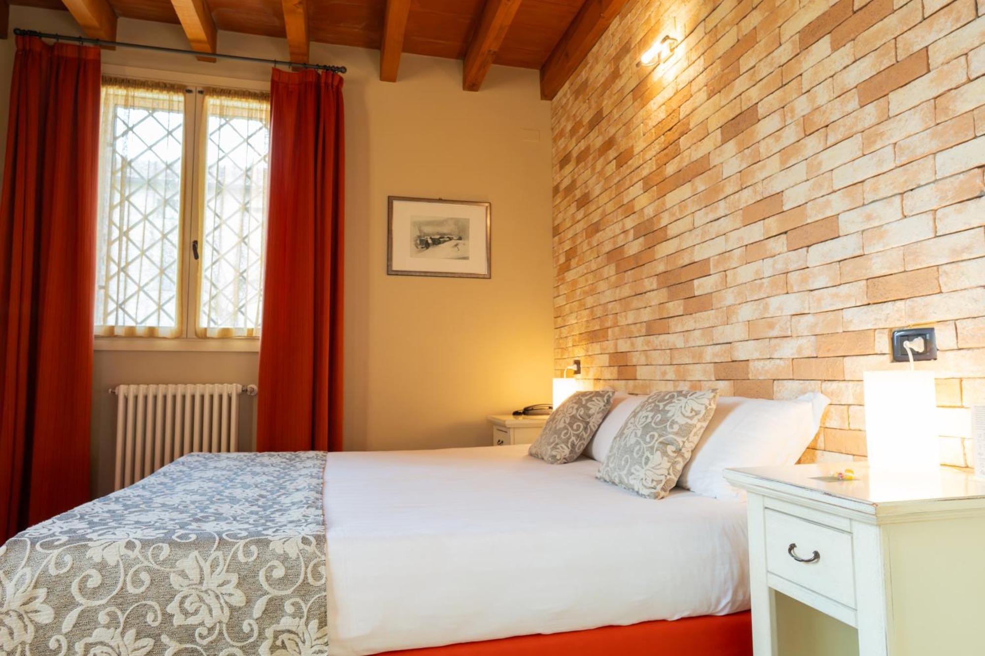 Agriturismo La Razza レッジョ・エミリア エクステリア 写真