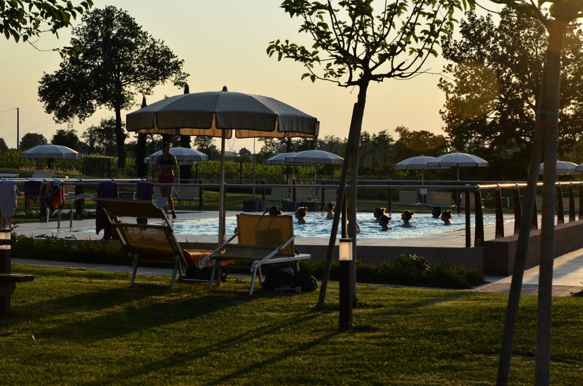 レッジョ・エミリア Agriturismo La Razzaヴィラ エクステリア 写真